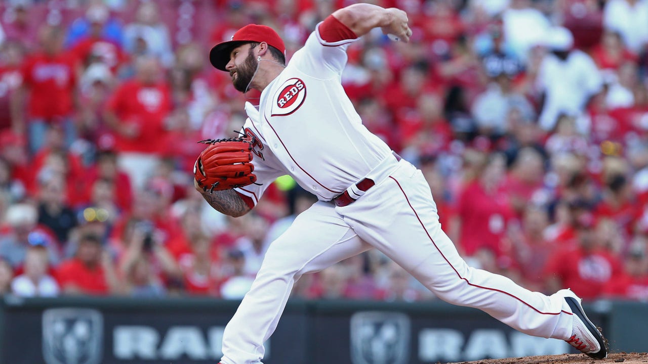 Finnegan fans seven in 3-2 loss to Cardinals